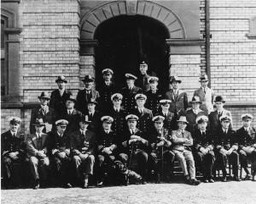 AUG1929BLDG26GIGROUP