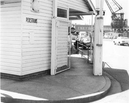 DOCKGATESRACE21979